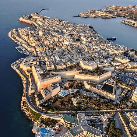 Charming Rooms With A Seaview Sliema Bagian luar foto